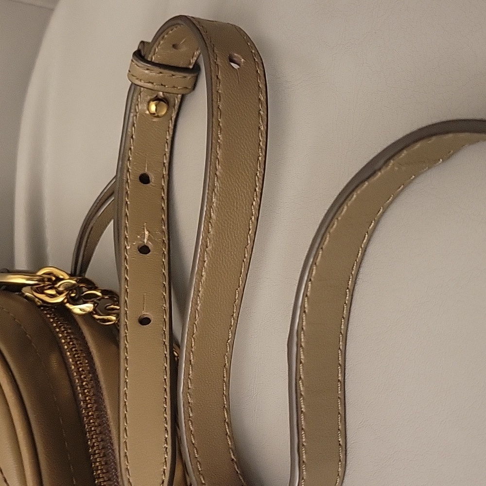 Sold! Tory Burch Quilted Crossbody Bag - Picture 4 of 6